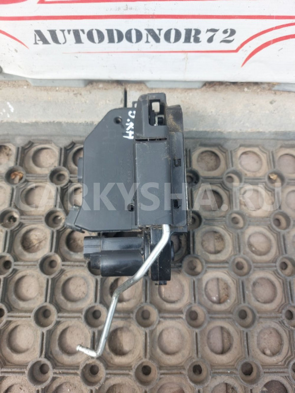 Замок задней правой двери Hyundai Getz Hyundai Getz оригинальный номер 814201C021