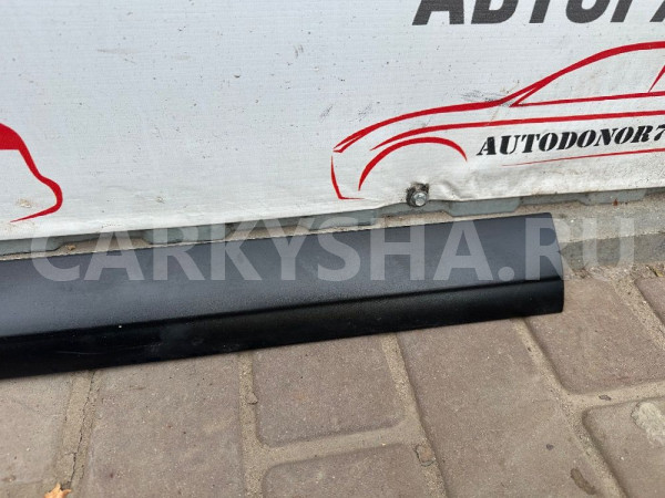 Молдинг передней левой двери Hyundai Getz Hyundai Getz оригинальный номер 877211C000