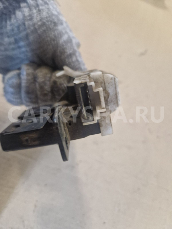 Замок крышки багажника Renault Scenic 2 Megane 2 Renault 20 оригинальный номер 8200947699