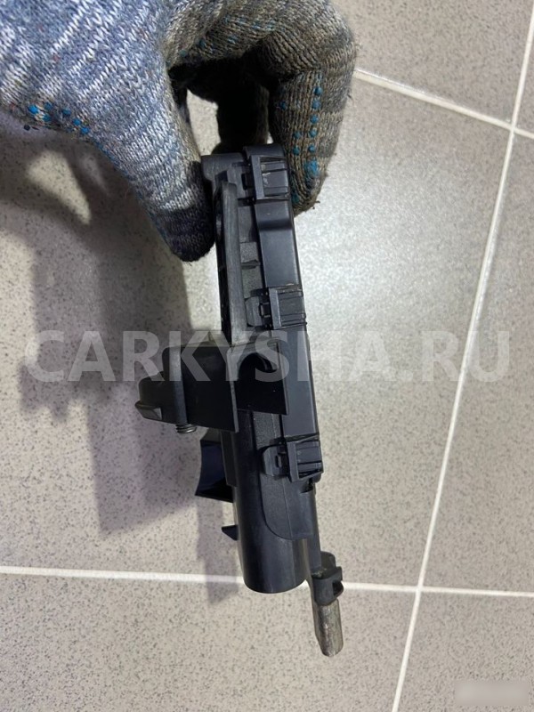 Клемма BMW 745I E65 2002 г BMW 7er оригинальный номер 61138387568