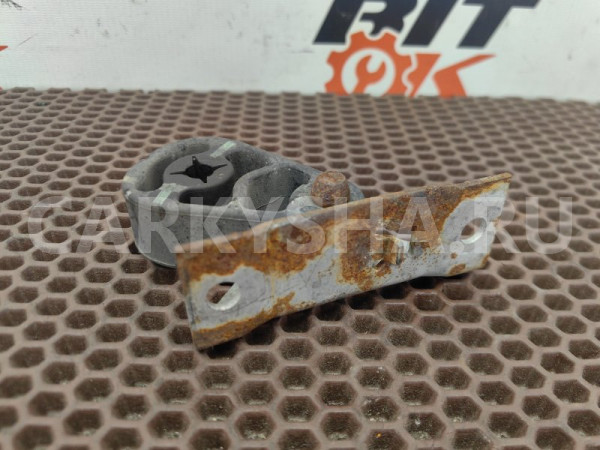 Кронштейн выхлопа BMW X5 оригинальный номер 18 20 7 558 659, 18 20 7 558 659, 18207558659, 7558659, 18 20 7 568 777, 18207568777, 7568777