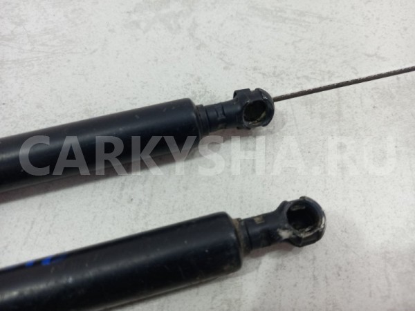 Амортизаторы капота Mercedes E320 2108800429 W210 Mercedes-Benz E-klasse 