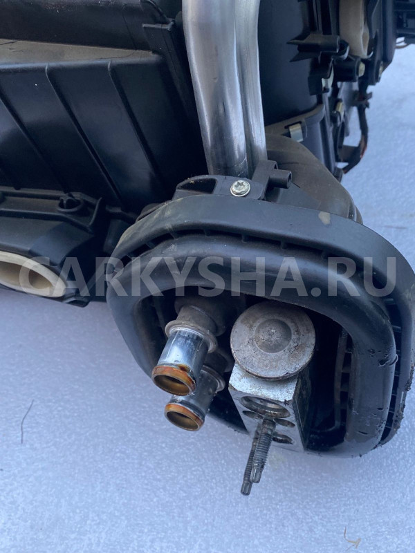 Корпус отопителя Mercedes-Benz GLK-класс X204 рестайлинг (2012—2015) Mercedes-Benz CLK-klasse оригинальный номер A2048303503