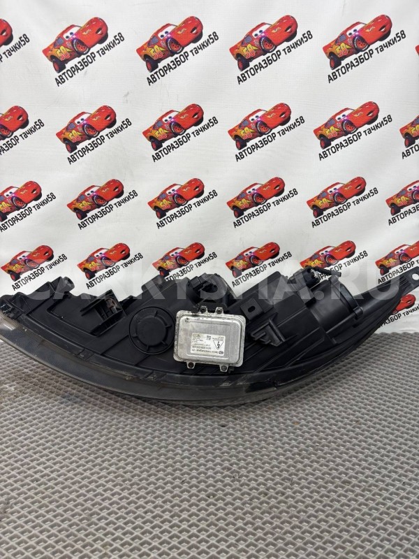 фара правая Kia Sportage 