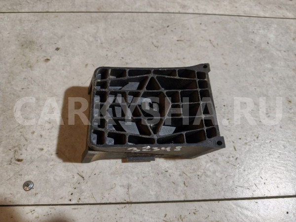Кронштейн (сопут. товар) Ford Focus оригинальный номер 98AB17K038AB