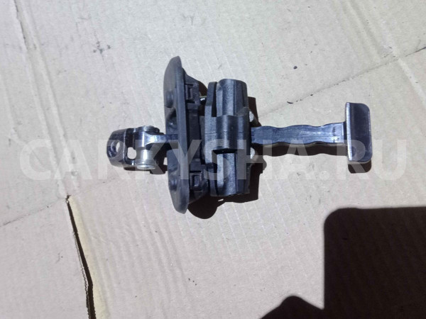 Ограничитель двери Ford Focus III рестайлинг (2014—2019) Ford Focus оригинальный номер CM51A27200AB