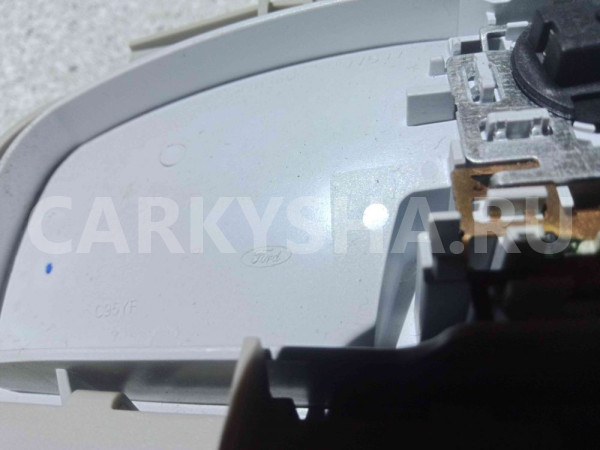 Плафон салонный Ford Fiesta Mk6 рестайлинг (2012—2019) Ford Fiesta оригинальный номер 1758122