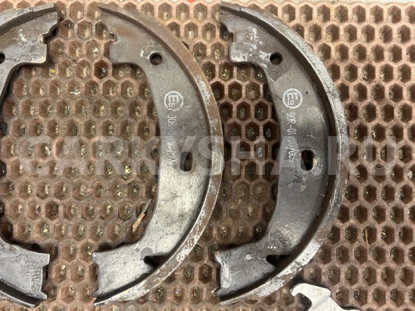 Колодки ручника BMW 3er оригинальный номер 34 41 0 410 823, 34 41 0 410 823, 34410410823, 0410823, 34 41 0 148 321, 34410148321, 0148321, 34 41 0 004 879, 34410004879, 0004879, 34 41 6 761 291, 34416761291, 6761291, 34 41 6 761 290, 34416761290, 6761290, 34 41 6 755 273, 34416755273, 6755273, 34 4