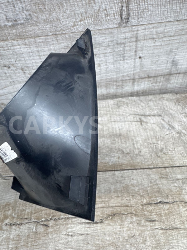 Накладка Вставка в бампер Jeep Grand Cherokee wk2 Jeep Cherokee оригинальный номер 68143107ab