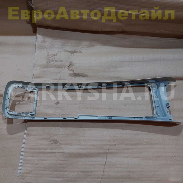 Накладка консоли верхняя Volvo S60 V60 V60CC 2019+ Volvo S60 оригинальный номер 32130845