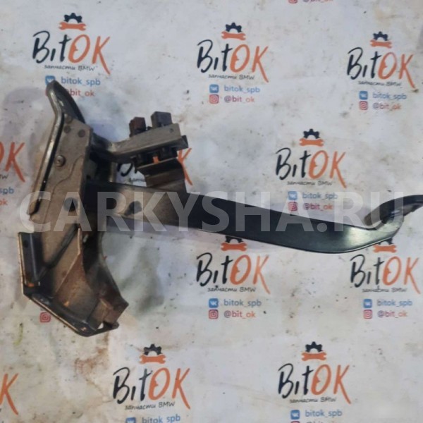 Педаль тормоза Nissan Navara (Frontier) 