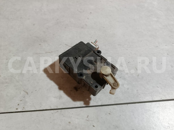 Моторчик заслонки отопителя Mitsubishi Diamante оригинальный номер MB813677