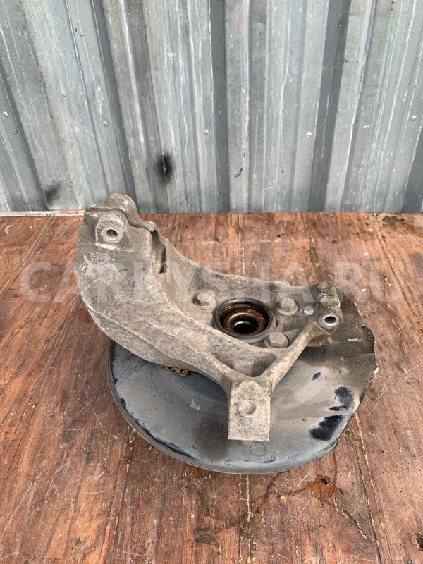 Кулак поворотный Volvo V40 2012-2016 31302821, передний левый Volvo V40 