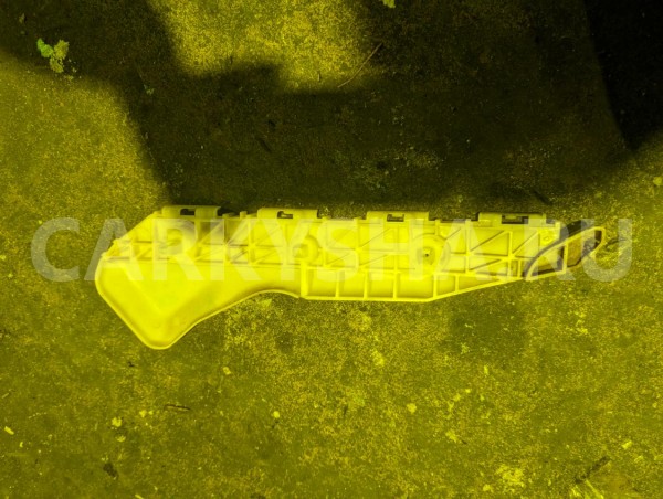 Крепление бампера Toyota Ractis 