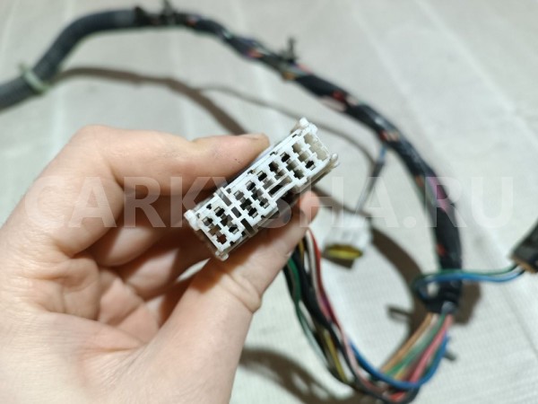 Проводка двери передней левой Nissan Primera 