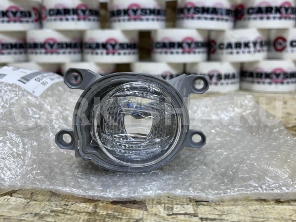 Противотуманная фара левая Toyota Land Cruiser 300 Series оригинальный номер 81221-52120