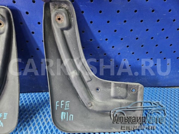 Передний брызговики Focus 2 брызговик передний Ford Focus оригинальный номер 1603000101