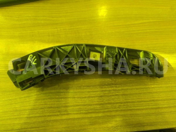 Крепление бампера Mitsubishi Colt 