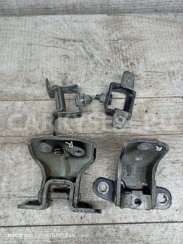 Петля двери Hyundai Getz I рестайлинг (2005—2011) Hyundai Getz 