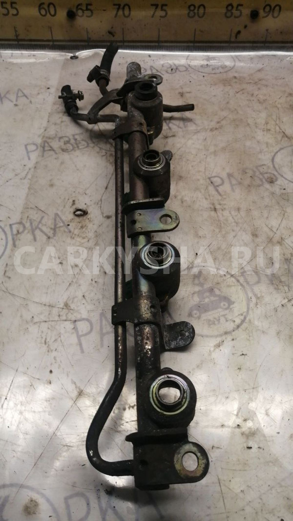 Рампа топливная рейка  Nissan Bluebird U14 Nissan Bluebird оригинальный номер 175208E510