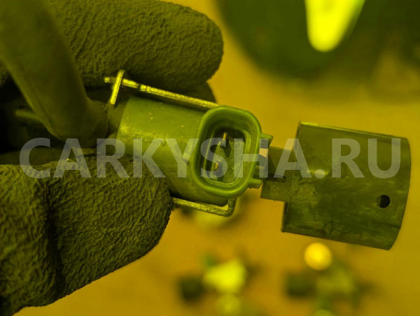 Вакуумный клапан Toyota Premio оригинальный номер 90910-12281