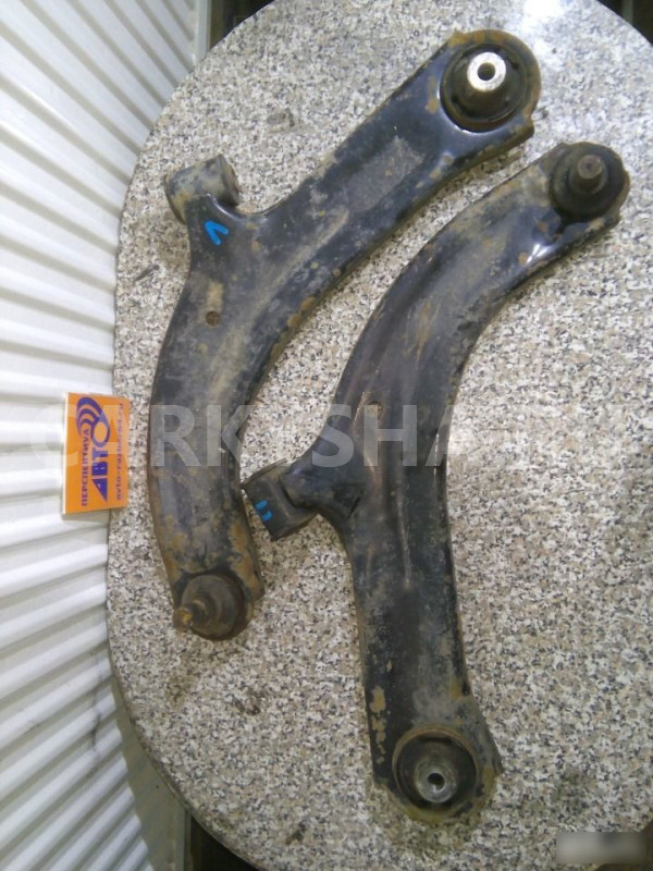 Рычаг подвески Ниссан Тиида Nissan Tiida 1.6 Nissan Tiida оригинальный номер 54501EL000