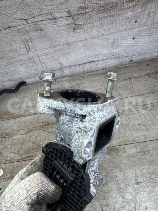 Клапан егр (EGR) Opel Astra J,  1.7 Дизель a17dts Opel Astra оригинальный номер 55581958