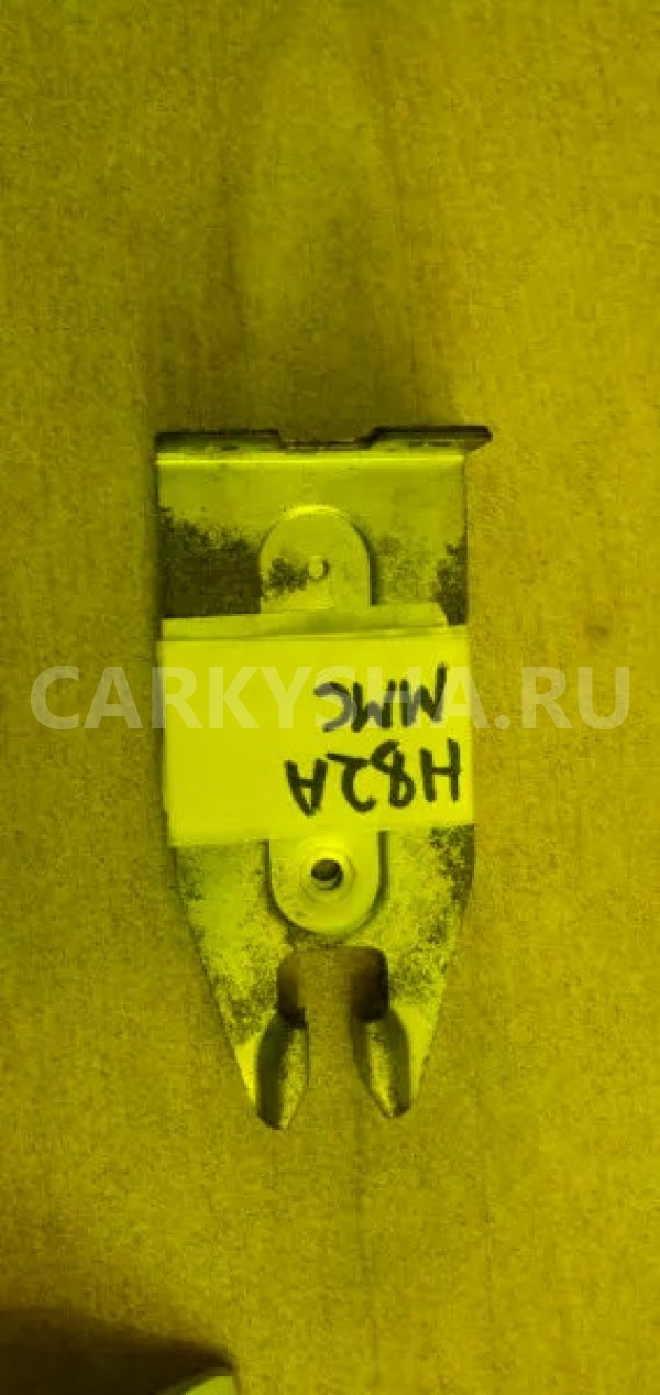 Крепление магнитофона Mitsubishi Toppo 