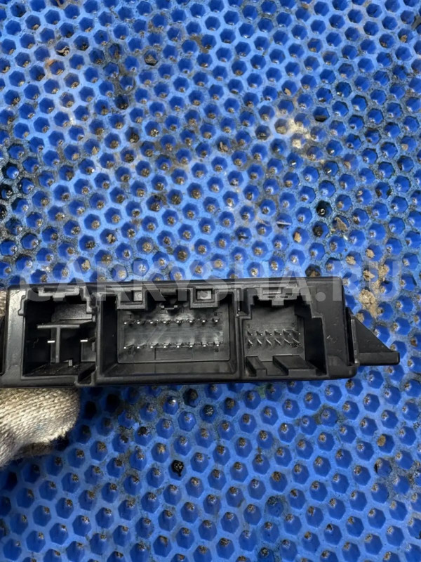 Блок подогрева сидений Opel Mokka I (2012—2016) Opel Mokka оригинальный номер 13582417