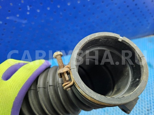 Патрубок воздушного фильтра Avensis T250 1ZZ 1.8 Toyota Avensis оригинальный номер 178810D200