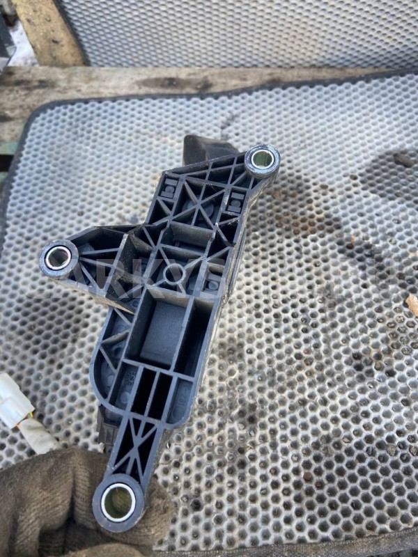 Педаль газа Chevrolet Aveo I рестайлинг (2006—2012) Chevrolet Aveo оригинальный номер 95989702