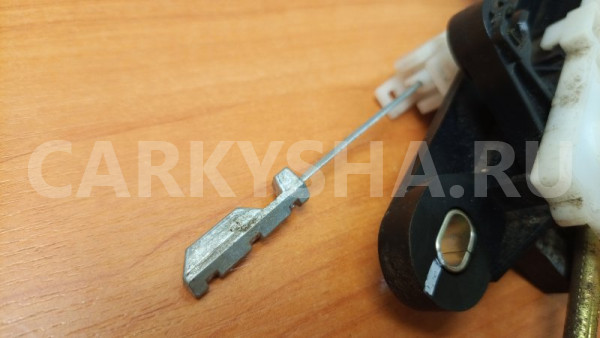 Трос АКПП Mitsubishi Outlander CU5W 4G69 2005 Mitsubishi i оригинальный номер MR980251