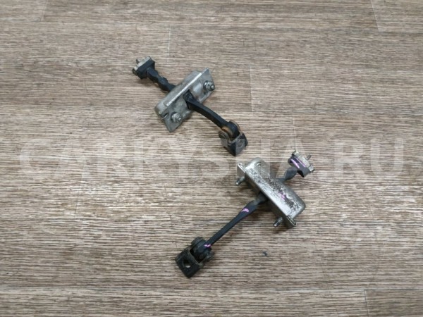 Ограничитель двери Opel Corsa 