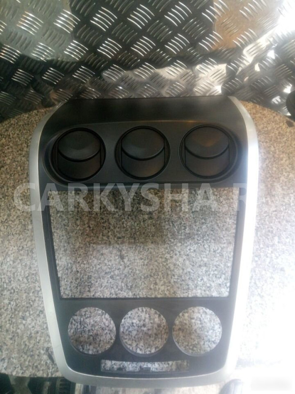 Дифлектор EH6455210D Mazda CX-7 Мазда Сх Mazda 2 оригинальный номер EH6455210D