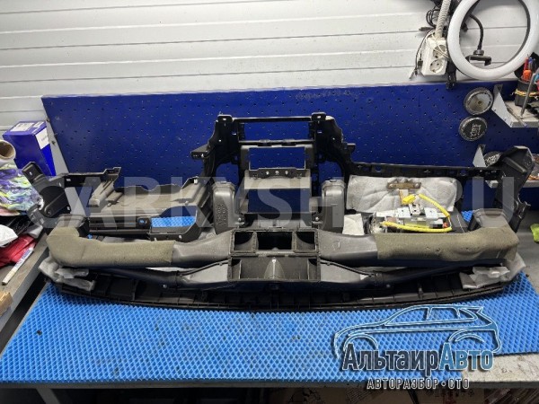 Торпедо стреляная под ремонт Pajero 4 Mitsubishi i 