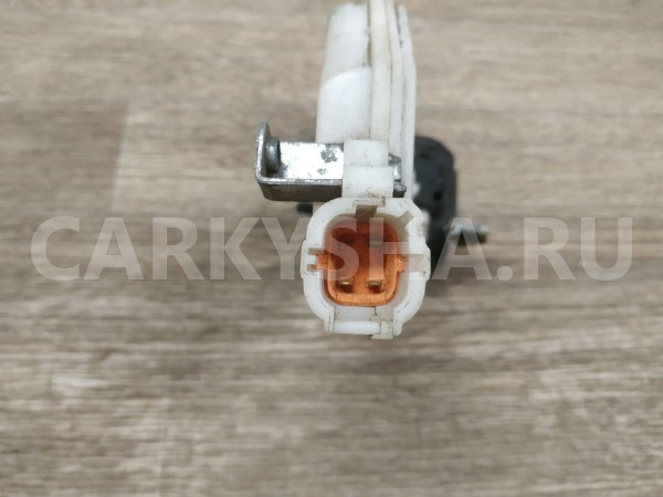 Замок двери задней левой Nissan Maxima 