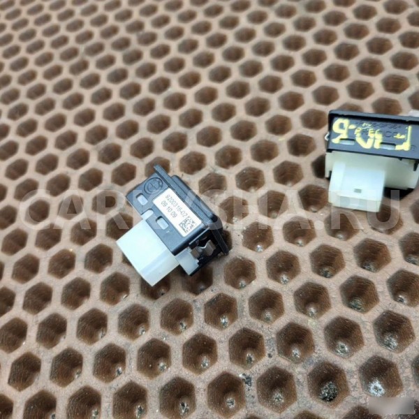 Кнопка открытия багажника BMW 5er 