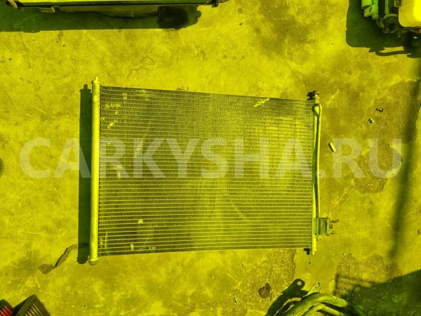 Радиатор кондиционера Nissan Elgrand 