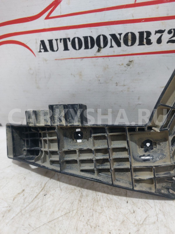 Кронштейн заднего бампера левый Suzuki SX4 Suzuki SX4 оригинальный номер 7182279J00