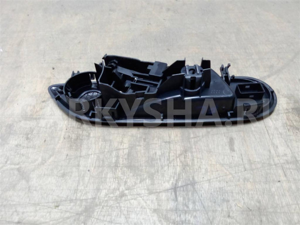 Ручка двери внутренняя левая Ford Fiesta 2008-2012 Ford Fiesta оригинальный номер 8A61A22601