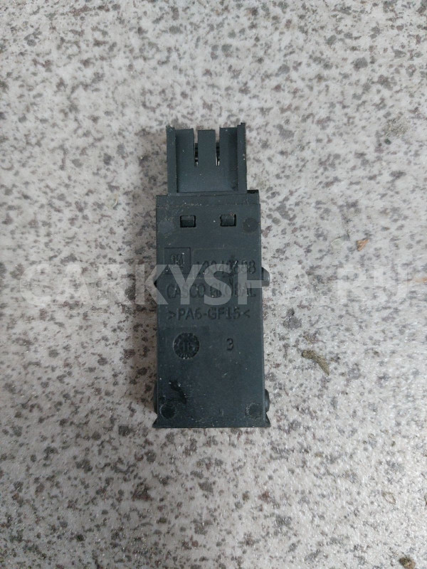 Разъём USB Opel Astra J Opel Astra оригинальный номер 13348688