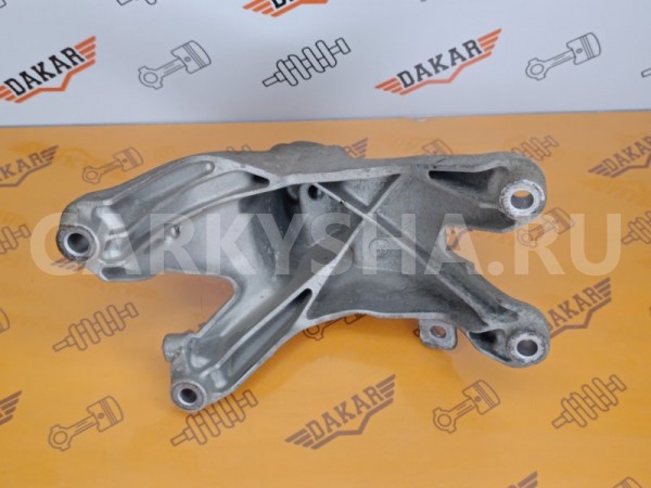 Кронштейн двигателя правый Audi A4 B8 CDNB 2.0TFSI Audi A4 