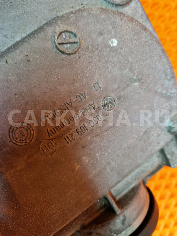 Передняя крышка volkswagen Polo 5 CFNA BTS cax Volkswagen Polo оригинальный номер 03c109211