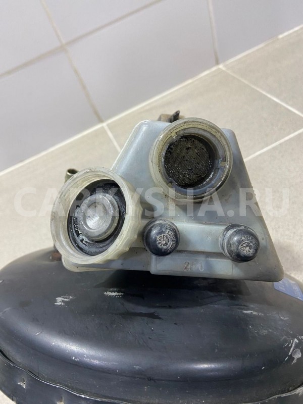 Вакуумник с гтц Mercedes-Bens W124 Mercedes-Benz W124 оригинальный номер 0034301730