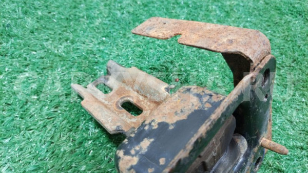 Подушка (опора) КПП левая Citroen C3 FC TU5JP4 Citroen C3 оригинальный номер 9680293280