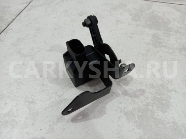 Датчик положения кузова Mercedes E320 0105427717 W210, передний Mercedes-Benz E-klasse 