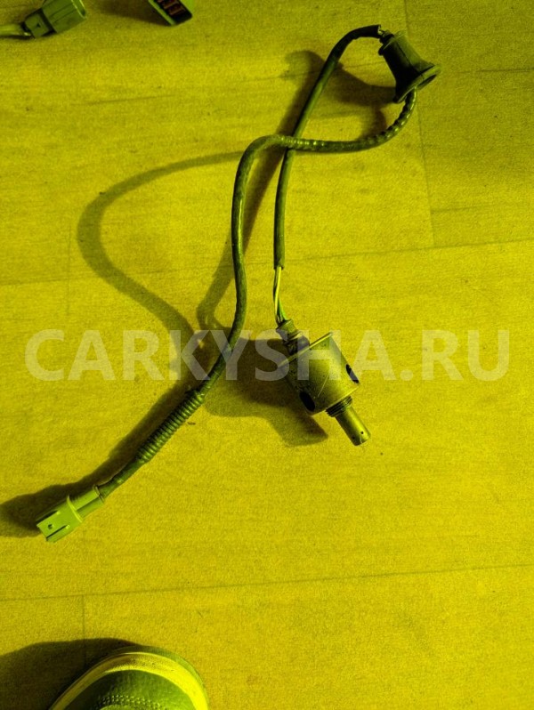 Лямбда-зонд Toyota Wish оригинальный номер 89465-68080
