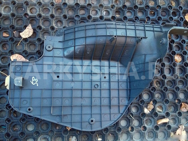 Накладка порога задняя правая Hyundai Getz Hyundai Getz оригинальный номер 85867-1C010