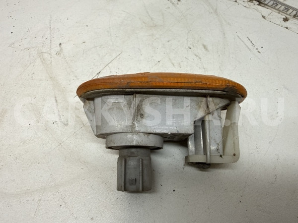 Поворотник Mitsubishi GALANT STATION WAGON 1997 MB821172 A71B Mitsubishi Galant 