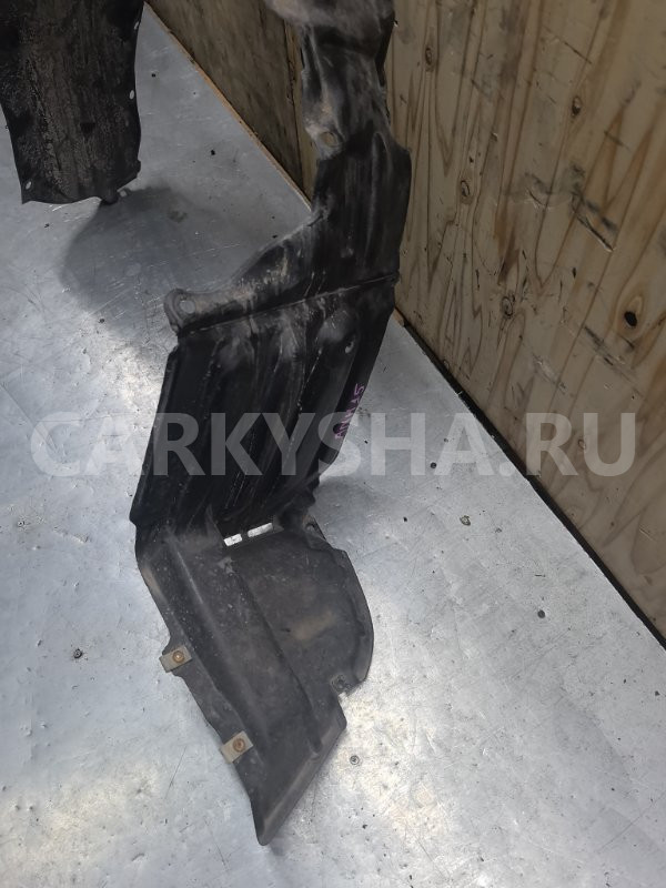 Подкрылок Toyota Alphard 